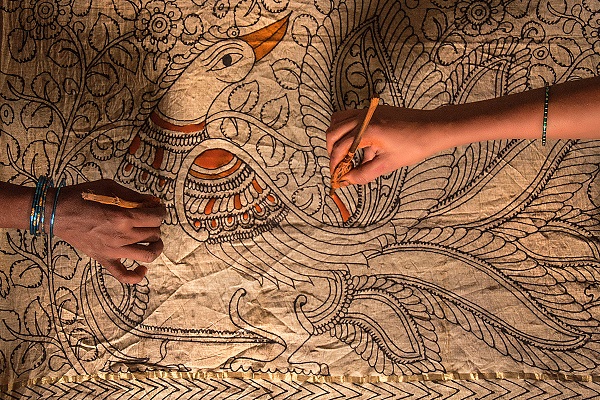 kalamkari drawing pattern on Craiyon